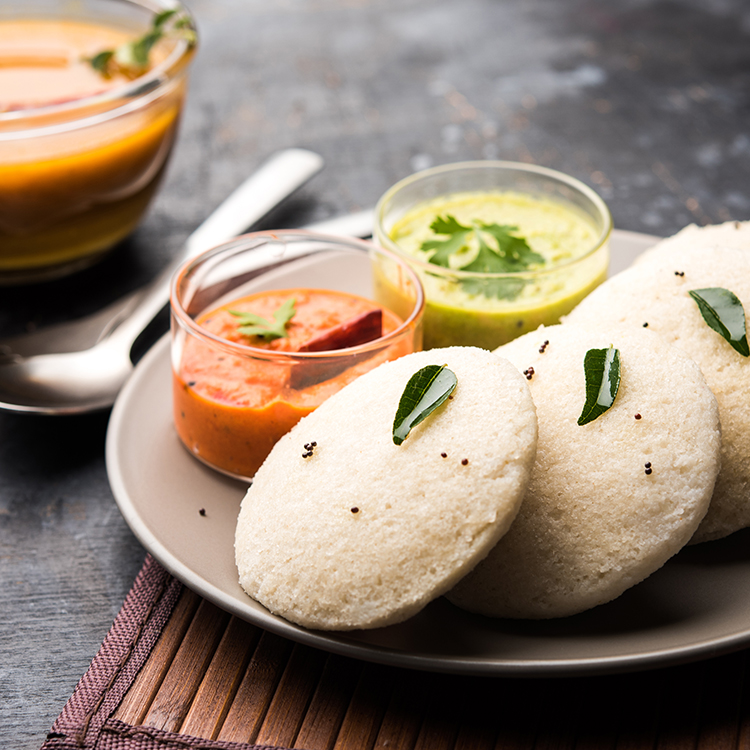 Food
At Saroj Serenity we ensure that every meal is a flavorful and nourishing experience, promoting the residents’ health and enjoyment of their dining experiences.
All mealsVegetarian & Non Vegetarian optionsIndividual needs under special arrangement